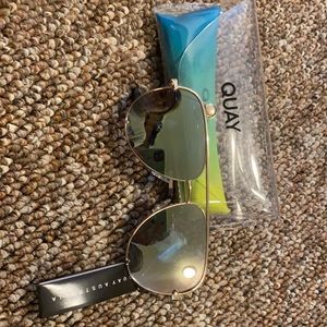 Quay- High key mini - gold polarized